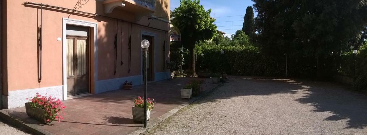 B&B Florida House Passignano sul Trasimeno Luaran gambar